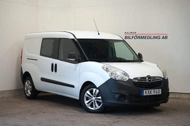 Vit Begagnad 2016 Opel Combo Minibuss | 79 900 kr (Marknadspris) - Bild 1/4