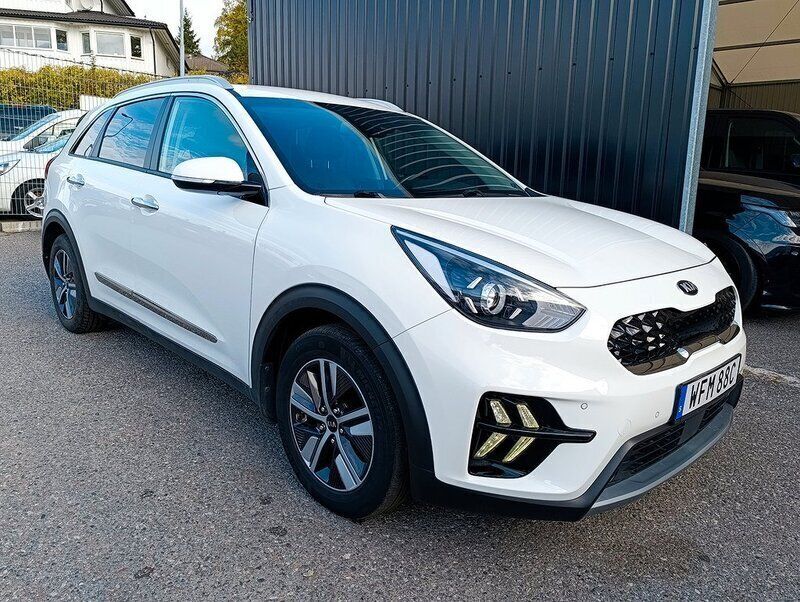 Vit Begagnad 2020 Kia Niro SUV | 179 000 kr (Lite dyr) - Bild 1/4