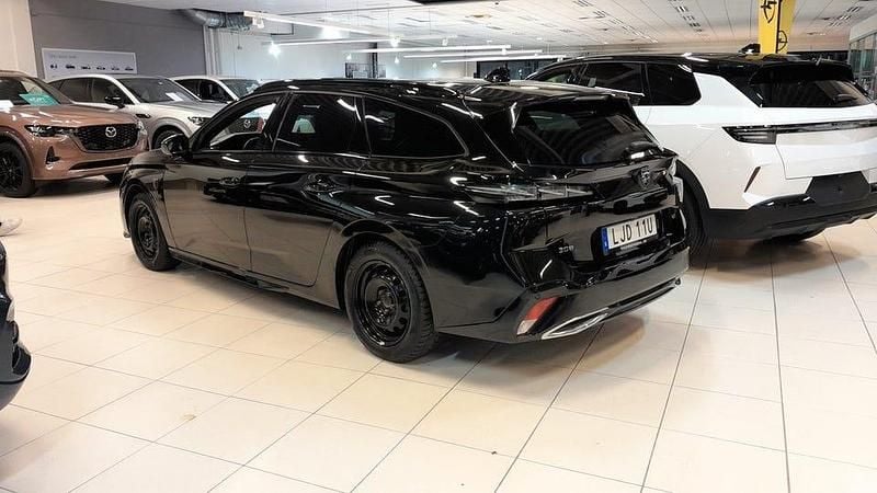 Begagnad Peugeot 308 SW GT 131 HK (96 kW) 2024 Svart Kombi