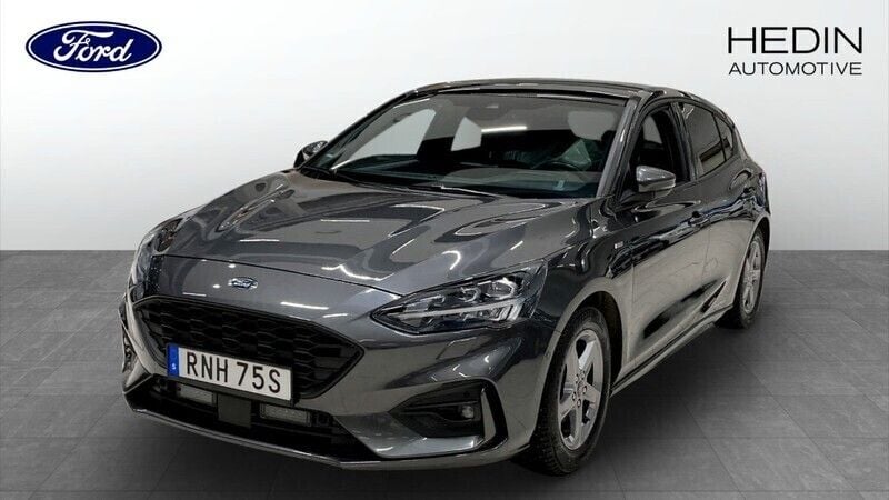 Grå (grey) Begagnad 2021 Ford Focus ST-Line Halvkombi | 219 900 kr - Bild 1/4
