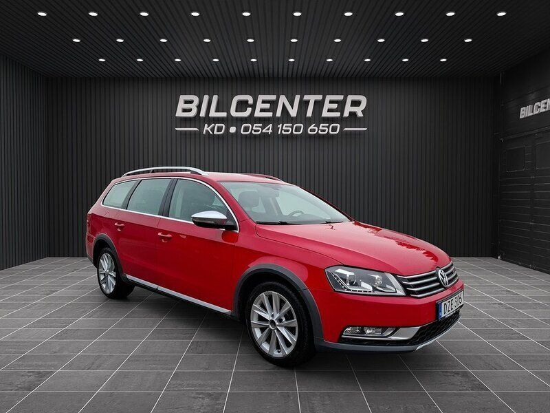 Röd Begagnad 2013 VW Passat Alltrack Kombi | 69 900 kr (Dyr) - Bild 1/4