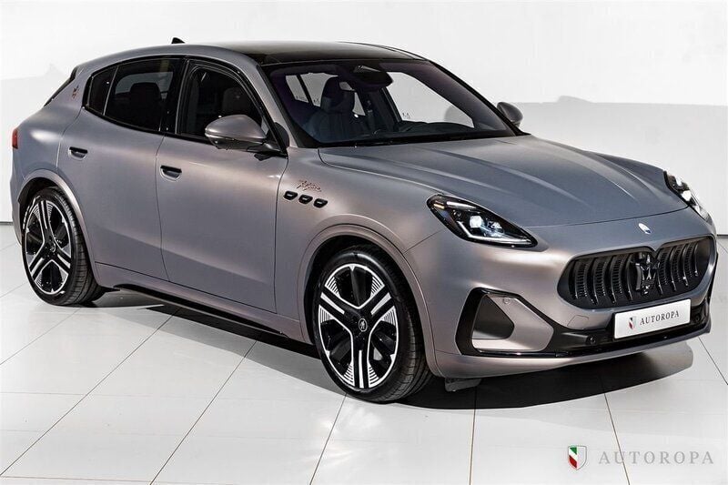 Brun Ny 2024 Maserati Grecale Folgore SUV | 1 595 000 kr - Bild 1/4