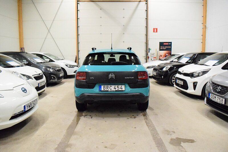Begagnad Citroën C4 Cactus PureTech 82 HK (60 kW) 2016 Blå Halvkombi