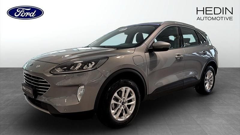 Grå (grey) Begagnad 2022 Ford Kuga Titanium SUV | 244 900 kr (Bra pris) - Bild 1/4