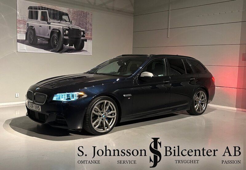 Svart Begagnad 2015 BMW M550 M Sport Sedan | 309 900 kr (Marknadspris) - Bild 1/4