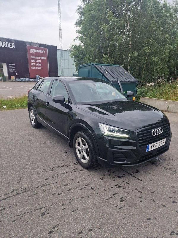 Svart Begagnad 2018 Audi Q2 Proline SUV | 209 000 kr (Lite dyr) - Bild 1/4