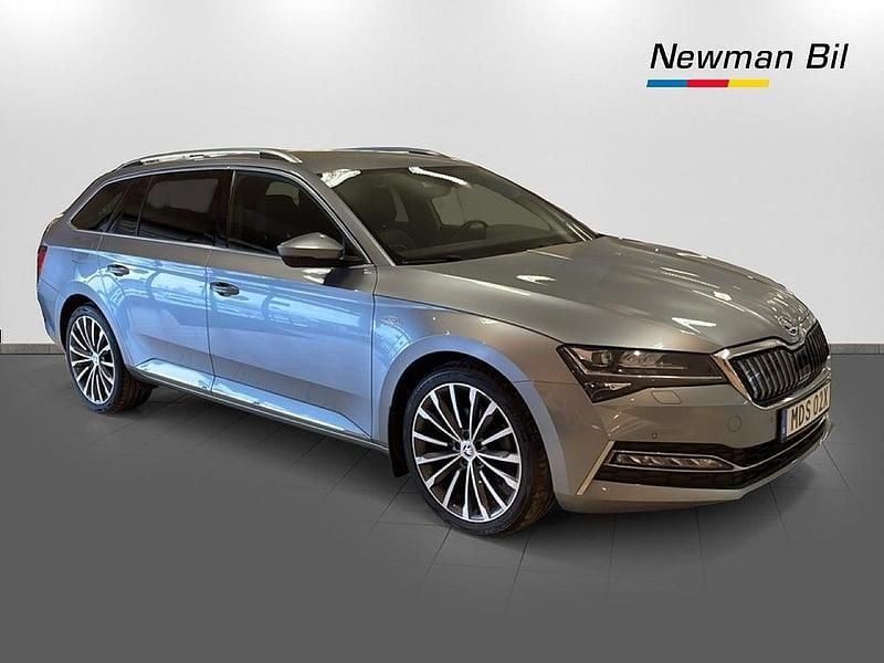 Begagnad Skoda Superb LAURIN & KLEMENT 218 HK (160 kW) 2020 Grå Kombi