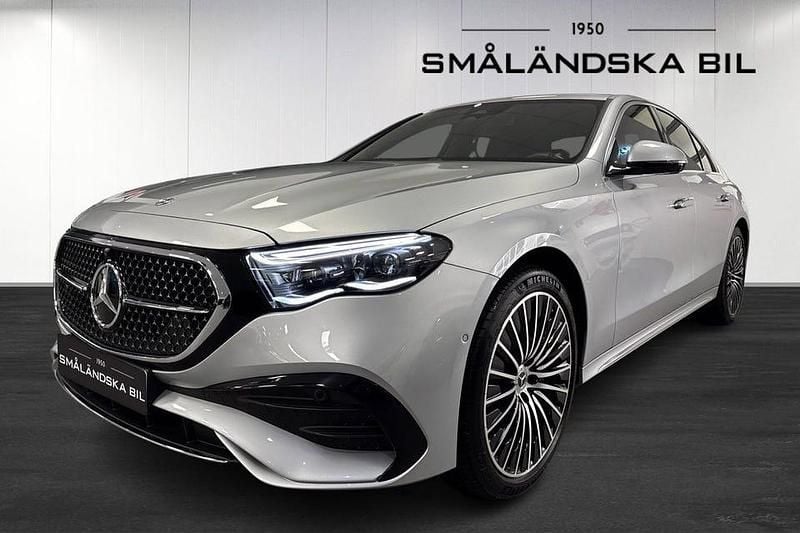 Silver Begagnad 2024 Mercedes E300 AMG line Sedan | 699 000 kr - Bild 1/4