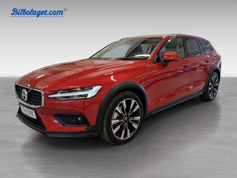 Röd Begagnad 2024 Volvo V60 CC Plus Kombi | 465 900 kr (Marknadspris) - Bild 1/4