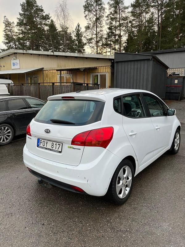 Begagnad Kia Venga 90 HK (66 kW) 2010 Halvkombi