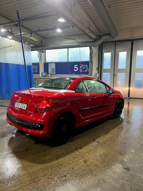 Begagnad Peugeot 207 CC 120 HK (88 kW) 2007 Cab