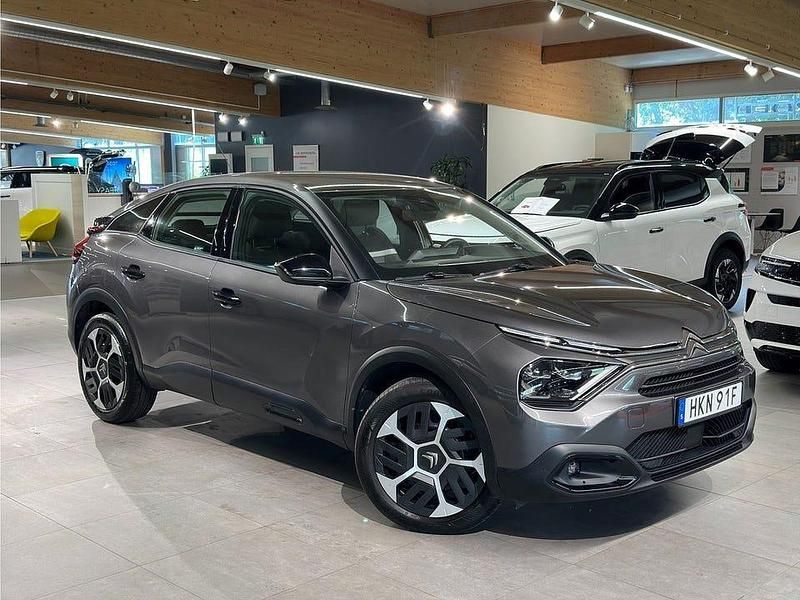Grå Begagnad 2022 Citroën C4 Feel Halvkombi | 189 900 kr (Bra pris) - Bild 1/4