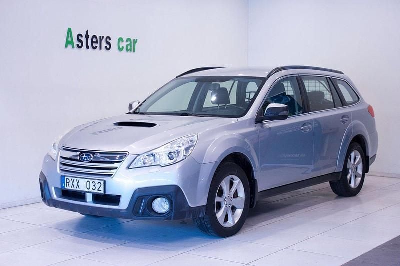 Silver Begagnad 2013 Subaru Outback SUV | 69 000 kr (Bra pris) - Bild 1/4