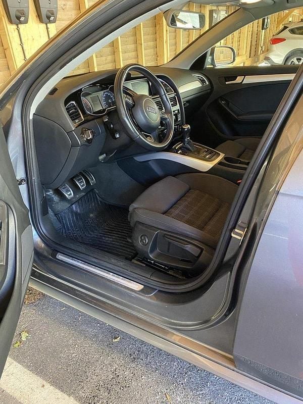 Grå Begagnad 2014 Audi A4 Kombi | 85 000 kr (Bra pris) - Bild 1/4