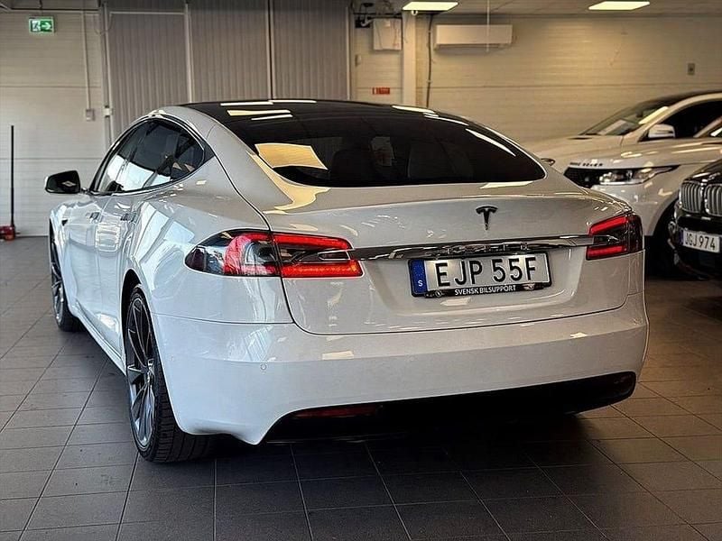 Begagnad Tesla Model S Long Range AWD 397 kW (541 HK) 2020 Vit Halvkombi