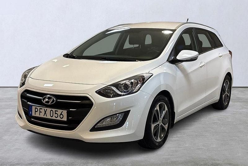 Vit Begagnad 2017 Hyundai i30 Comfort Kombi | 169 900 kr (Marknadspris) - Bild 1/4