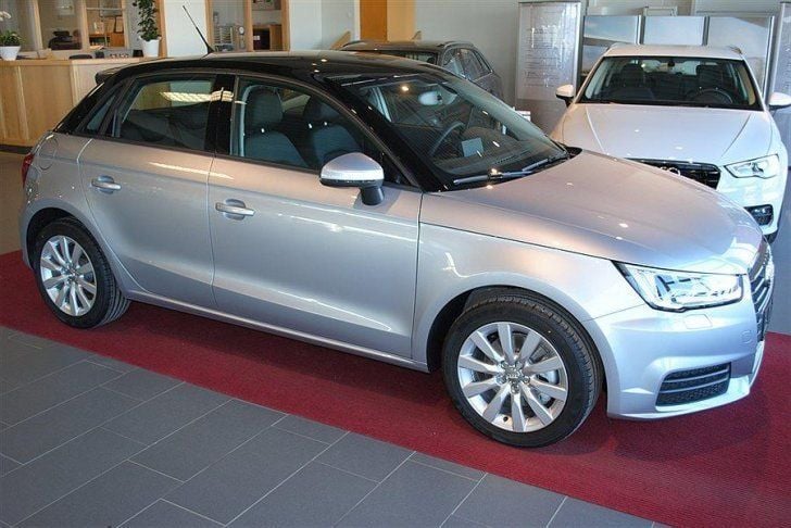 audi a1 vit med svart tak audi a1 vit med svart tak
