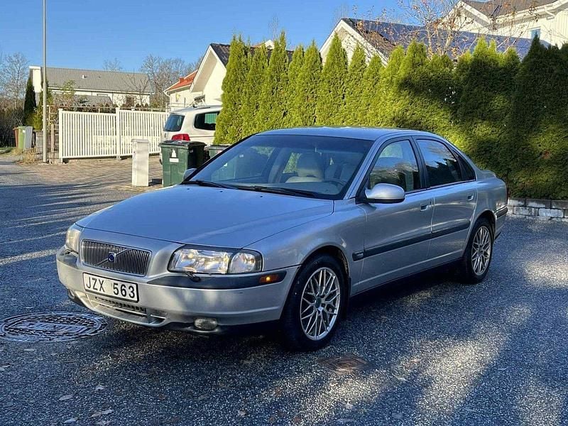 Ljusgrå Begagnad 1999 Volvo S80 Sedan | 44 900 kr - Bild 1/4