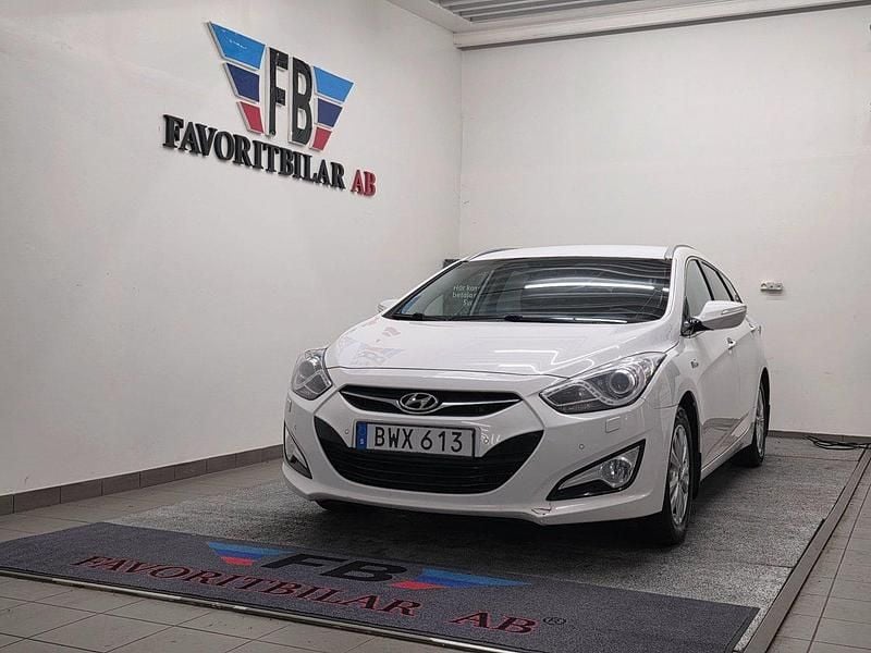 Vit Begagnad 2014 Hyundai i40 Kombi | 77 000 kr (Marknadspris) - Bild 1/4