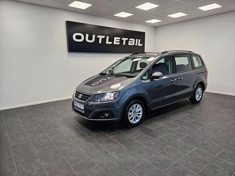 Grå Begagnad 2017 Seat Alhambra Minibuss | 229 000 kr (Marknadspris) - Bild 1/4