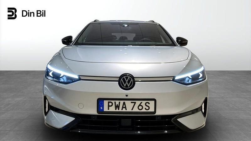 Begagnad VW ID.7 Pro 210 kW (286 HK) 2024 Silver Kombi