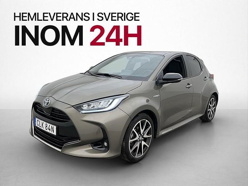 Begagnad Toyota Yaris 2021 Grön Halvkombi