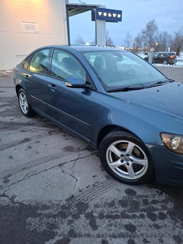 Begagnad Volvo S40 170 HK (125 kW) 2005 Sedan