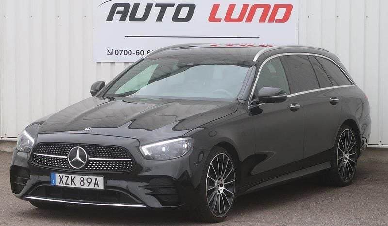 Svart Begagnad 2021 Mercedes E220 AMG line Kombi | 235 000 kr (Lite dyr) - Bild 1/4