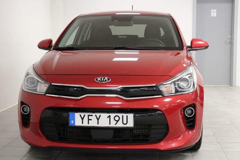 Begagnad Kia Rio 121 HK (88 kW) 2020 Röd