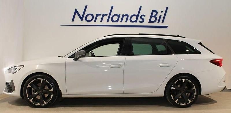 Begagnad Cupra Leon 150 HK (110 kW) 2024 Vit (nevada white metallic) Kombi