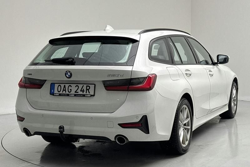 Begagnad BMW 320 Sport Line 190 HK (139 kW) 2020 Vit Kombi