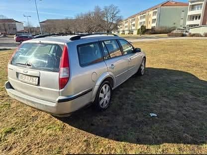 Begagnad Ford Mondeo 145 HK (106 kW) 2005 Kombi