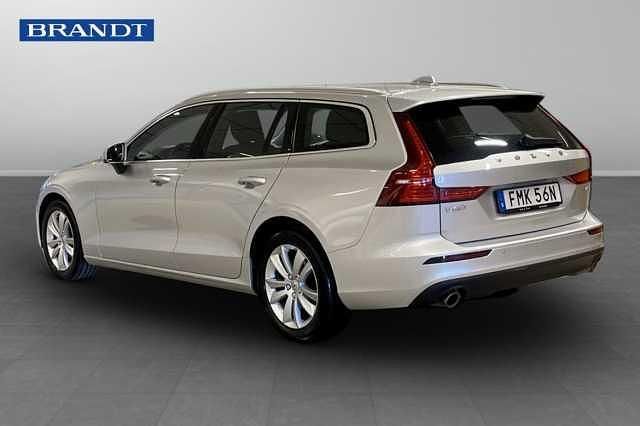Begagnad Volvo V60 197 HK (144 kW) 2021 Kombi