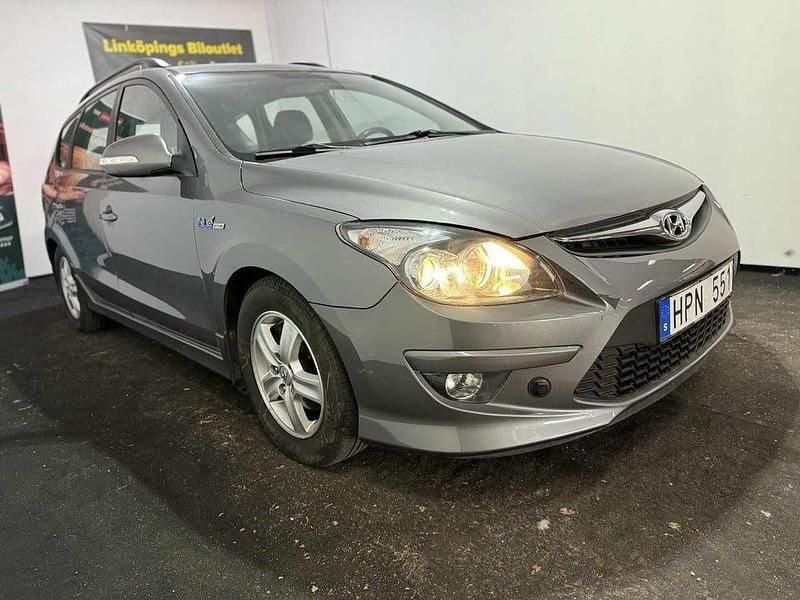 Begagnad Hyundai i30 116 HK (85 kW) 2012 Grå Kombi