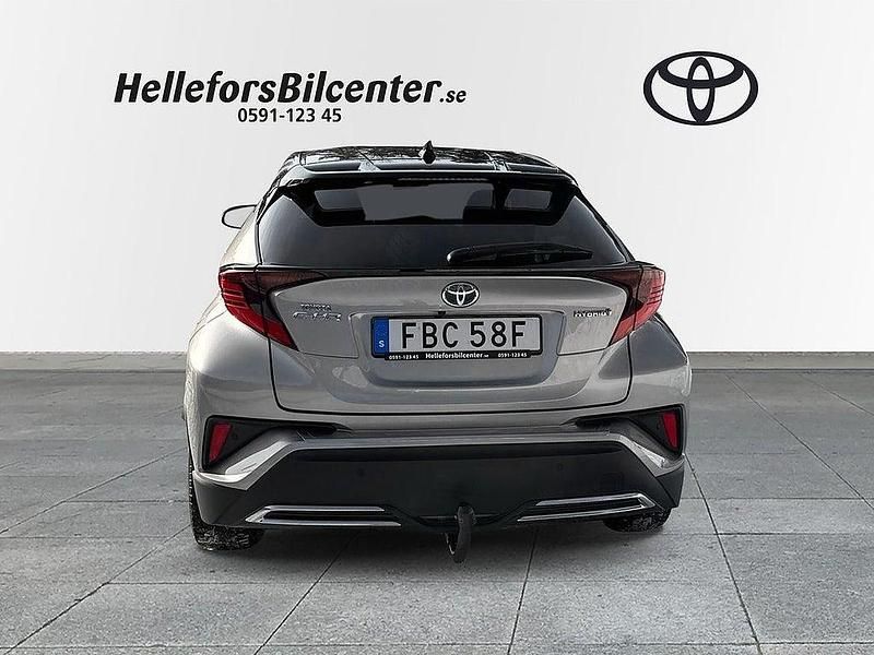Begagnad Toyota C-HR 186 HK (136 kW) 2020 Grå SUV