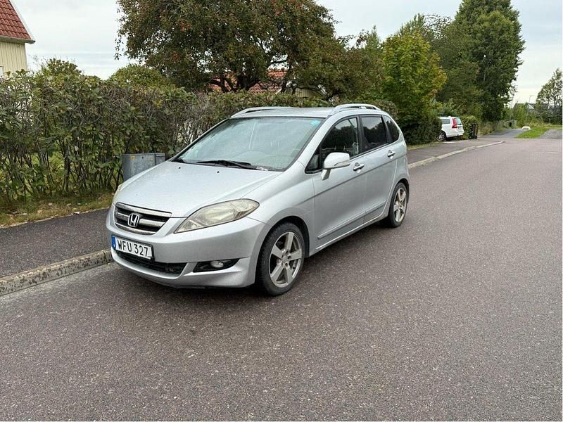 Silver Begagnad 2007 Honda FR-V Minibuss | 9 000 kr - Bild 1/3