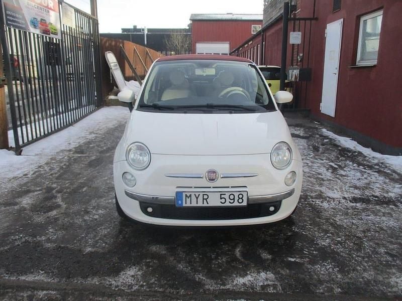 Begagnad Fiat 500C Lounge 69 HK (50 kW) 2012 Vit Cab