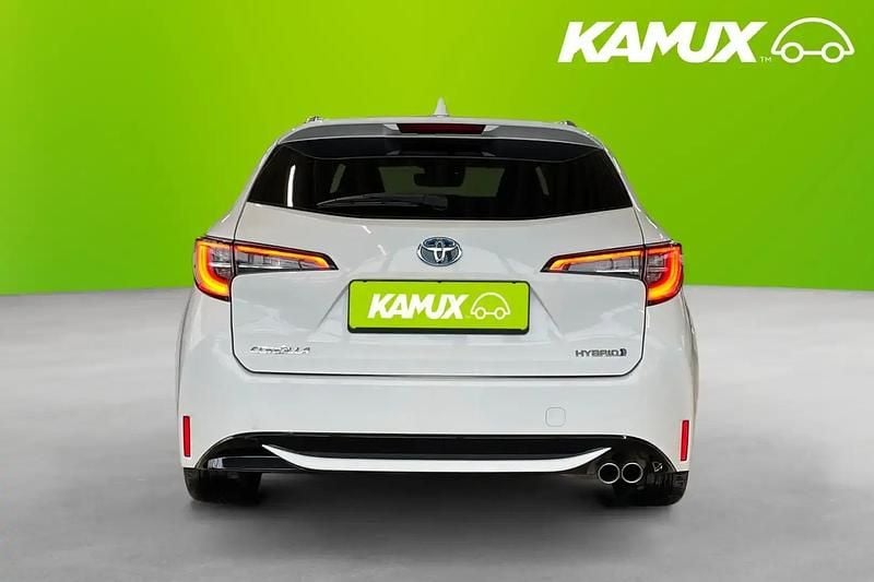 Begagnad Toyota Corolla 184 HK (135 kW) 2021 Vit Kombi