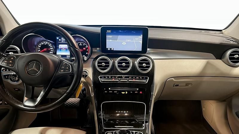 Begagnad Mercedes GLC250 211 HK (155 kW) 2015 Svart Kombi