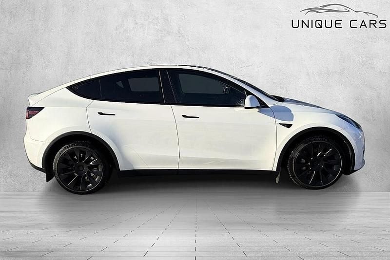 Begagnad Tesla Model Y Long Range AWD 378 kW (514 HK) 2022 Vit SUV