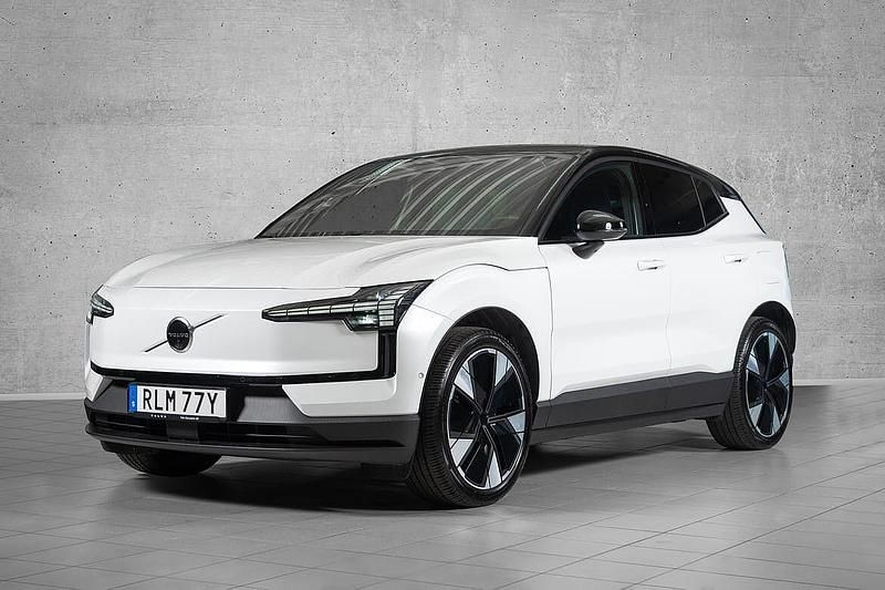 Vit Begagnad 2025 Volvo EX30 Ultra SUV | 399 000 kr - Bild 1/4