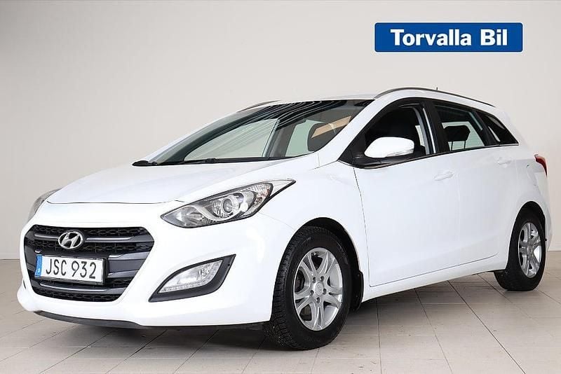 Vit Begagnad 2015 Hyundai i30 Comfort Kombi | 99 900 kr (Marknadspris) - Bild 1/4