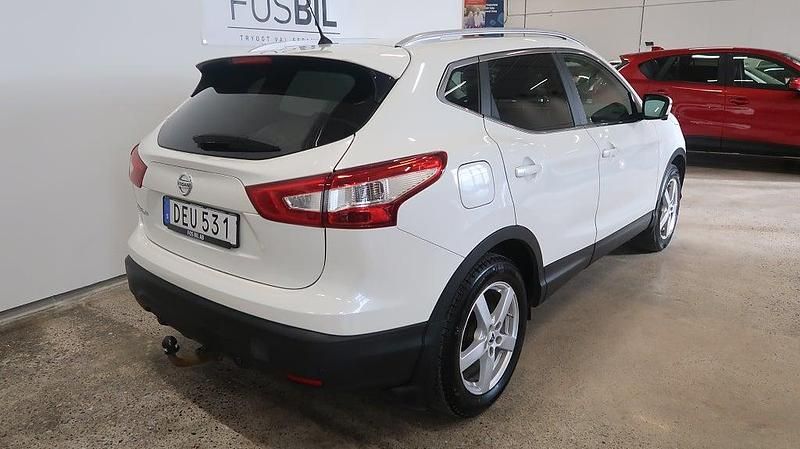 Begagnad Nissan Qashqai 116 HK (85 kW) 2016 Vit SUV