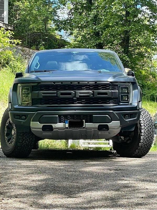 Svart Begagnad 2021 Ford F-150 Raptor Pickup | 999 999 kr (Marknadspris) - Bild 1/4