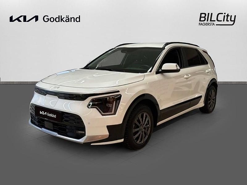 Vit Begagnad 2022 Kia e-Niro Advance SUV | 359 900 kr (Dyr) - Bild 1/4