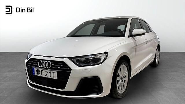 Cortinavit Begagnad 2022 Audi A1 Sportback Proline Halvkombi | 199 000 kr (Marknadspris) - Bild 1/4