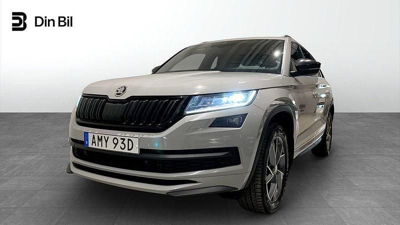 Grå (steel grey) Begagnad 2020 Skoda Kodiaq SportLine SUV | 309 900 kr (Lite dyr) - Bild 1/4