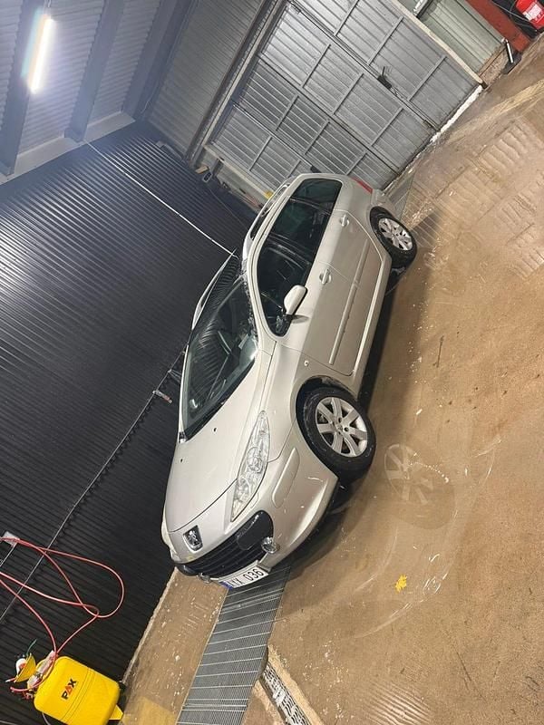 Begagnad Peugeot 307 140 HK (102 kW) 2006 Kombi