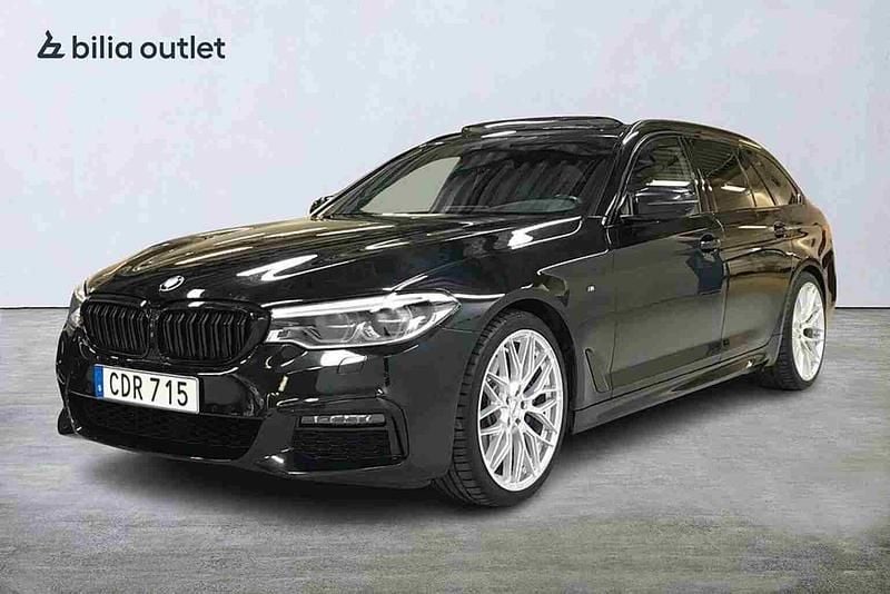 Svart Begagnad 2019 BMW 530 Kombi | 289 900 kr (Marknadspris) - Bild 1/1