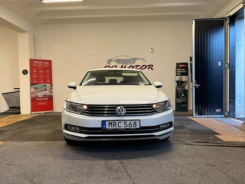 Vit Begagnad 2014 VW Passat GT Kombi | 129 900 kr (Marknadspris) - Bild 1/4